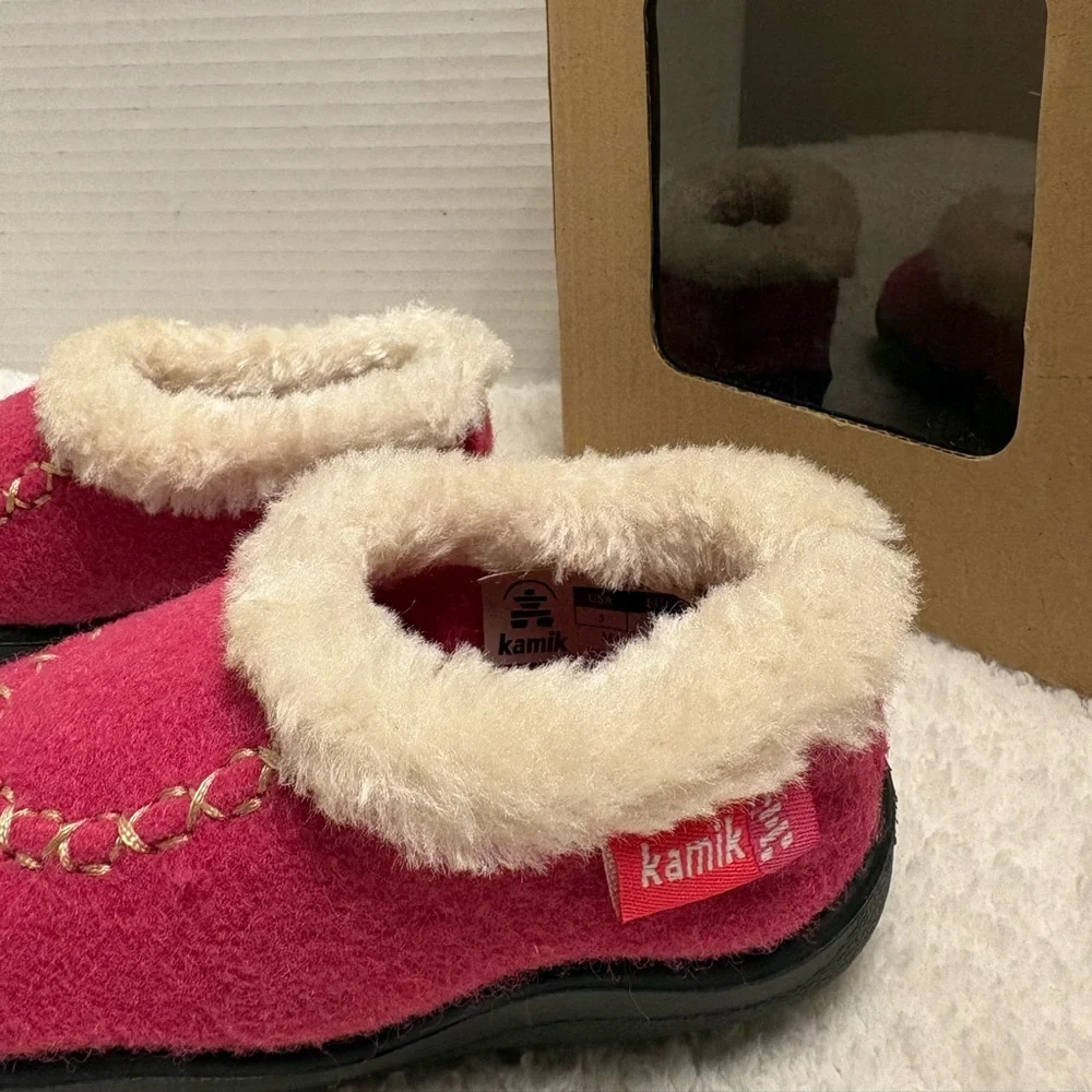Kamik Pink Toddler Kids Cozy Cabin 2 Size 5 Faux Fur Lined Felt Slippers NEW